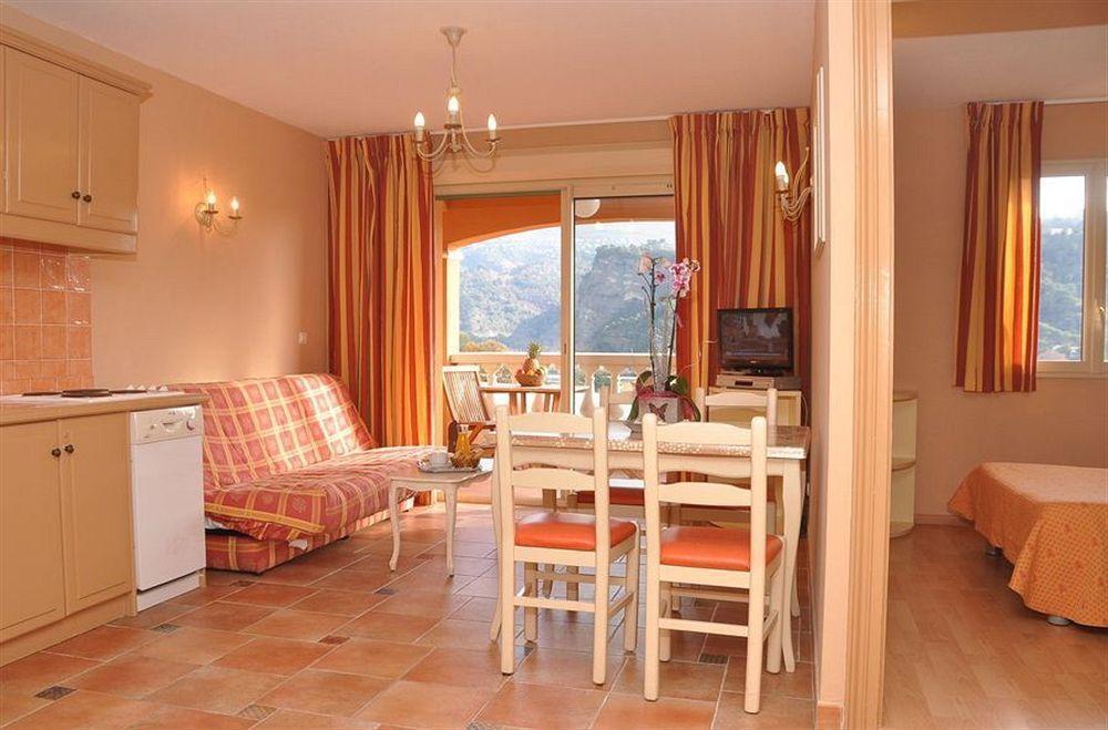 Hotel Lou Castelet 4*